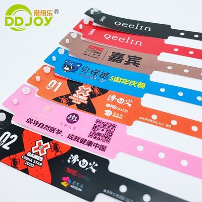 250*16mm L-Form Kunststoff-Event-Armband Custom Print Logo Armband Knopf-Armband