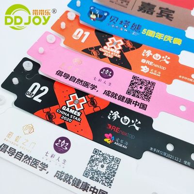 250*16mm L-Form Kunststoff-Event-Armband Custom Print Logo Armband Knopf-Armband