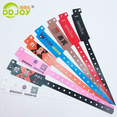 250*16mm L-Form Kunststoff-Event-Armband Custom Print Logo Armband Knopf-Armband