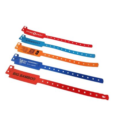 Custom Logo Erwachsenengröße Kunststoff/Papier/Verbundband für stilvolle Festivalveranstaltungen