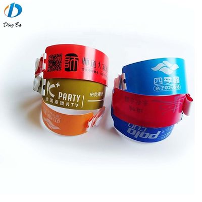 Fahrkartenidentifikationsband Armband wasserdicht Kunststoff-ID-Armband für weniger als 1