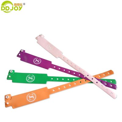 Künstliche individuelle Armband Vinyl ID Armband für weiches, komfortables Tragen und Stil