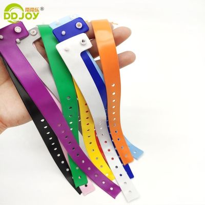 Gelb einmaliges, weiches, komfortables PVC-Vinyl-ID-Armband für jedes Festival