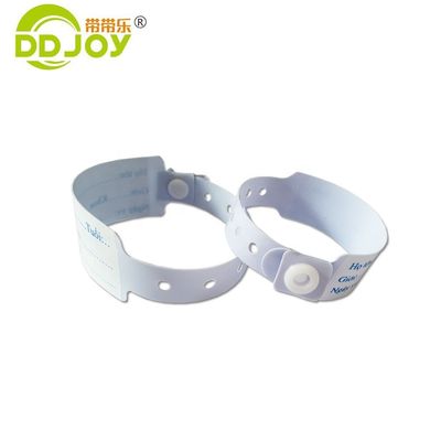 Neugeborenes Baby-Weichband mit RFID-NFC-Chip und Custom-Logo in blauem PVC-Material