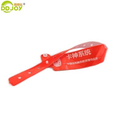 Custom Logo Akzeptiert Plastik Armband PVC Armbänder für Männer Musikveranstaltung