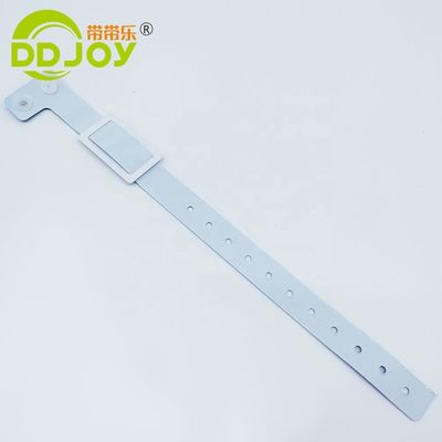 Custom Logo Armbänder L-Form PVC Vinyl Material Schreibbare Smart RFID Chip Armband