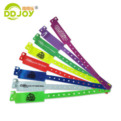 Identifizierung Kunststoff Vinyl Armbänder Custom Lock Neon Farbe für Veranstaltungen Partys