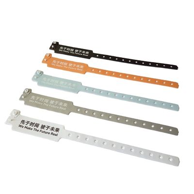 Promotion Aktivität Custom PVC Vinyl Armbänder Monochrom Druck für Veranstaltungen Party
