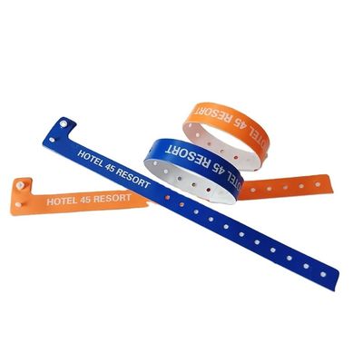 Zusammengesetztes Material L-Form Erwachsenengröße Farbiges PVC/Vinyl Armbänder 250*25mm/250*16mm