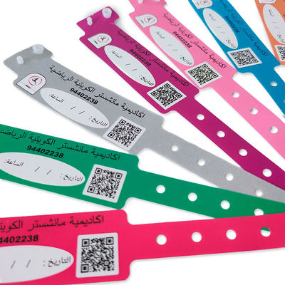 ISO9001-zertifiziertes CMYK-Digitaldruck-Wasserdichtes Kunststoff-Armband für Hotels