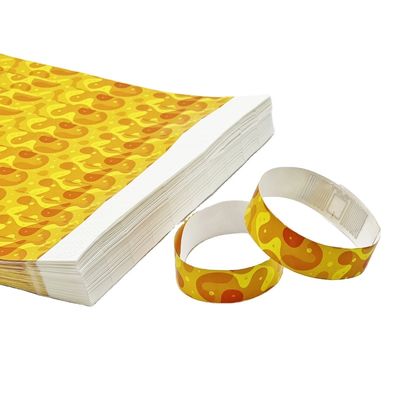 Maßgeschneidertes wasserdichtes Papier Tyvek RFID Armbänder NFC-Funktion enthalten