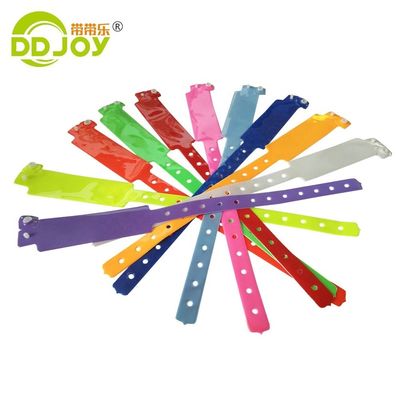 Andere Materialien Weite Form Festival Sublimation Kunststoff Pulsera Unisex PVC-Armband