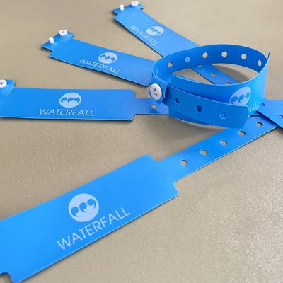 Thema Custom Armband auf Anfrage OEM Logo Personalisiertes Event Armband