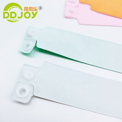Plastikverschluss-Inlay-Technologie Blaue PVC-Armbänder/Armband für DDJOY-Veranstaltungen und Festivals