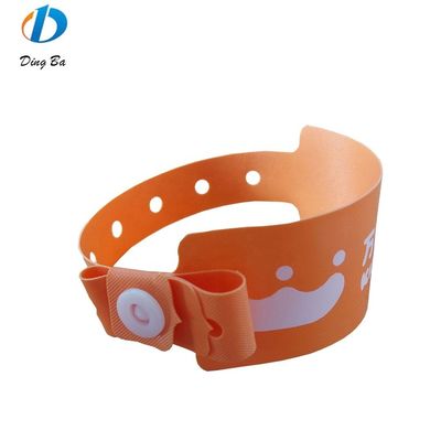 Schmuckart Armbänder Umweltschonende Kunststoffe Einwegprodukte für Konzerte PVC/Vinyl-Armbänder