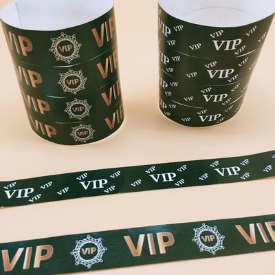 Grüne Einmal-Tyvek-Armbänder für Club-Festivals kundenspezifische Einweg-Papier-Armbänder