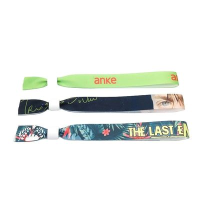 Blaue Satin-Stoffe Einmalige Veranstaltung Festival Party Armbänder mit Logo-Druck