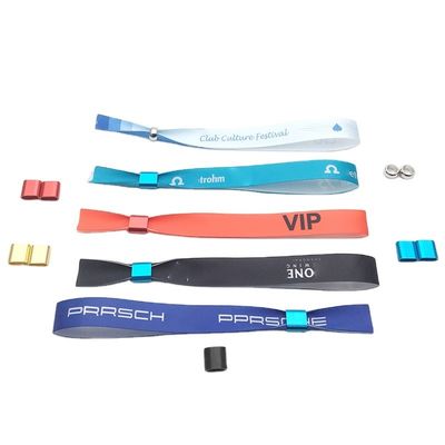Besondere Größe Einmalige Marken Logo Text Druck Stoff Veranstaltung Festival Party Armbänder