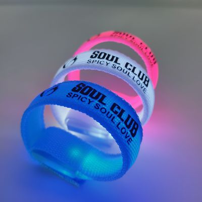 255.16*20mm Custom Printing LED Wristband für Partys und Veranstaltungen