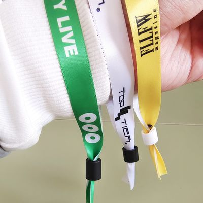 Unterstützung Pantone Farbkarte Gewebtes Logo Polyester Armband Armband für Werbegeschenke