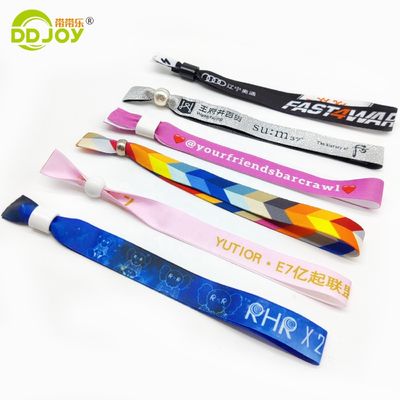Personalisiertes Logo Polyester Festival Satin Gewebtes Band Armband für Veranstaltungen 350*15mm