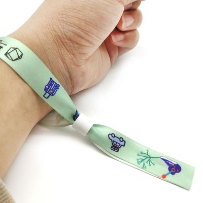 Anpassungsfähige Festivalgewebe Gewebte Armbänder mit verstellbarem Design und kundenspezifischem Kunstwerk