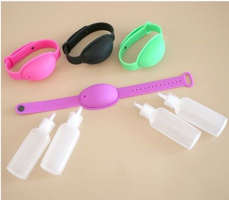 Kinder-Silicone-Portable Flüssig-Handdesinfektionsmittel-Armband-Dispenser GW 0,25 KG/PCS