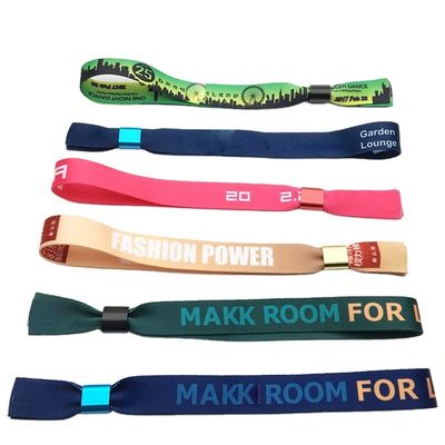 RFID-Armbänder mit Satingewebe und Markenlogo-Druck