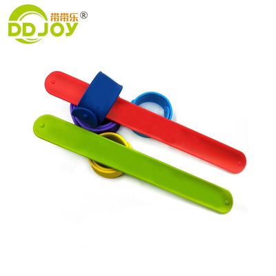 Beschichtung Beschichtung Farbe Bestand Beschichtung Armband Beschichtung Großhandel Silikon Snap Slap Armband