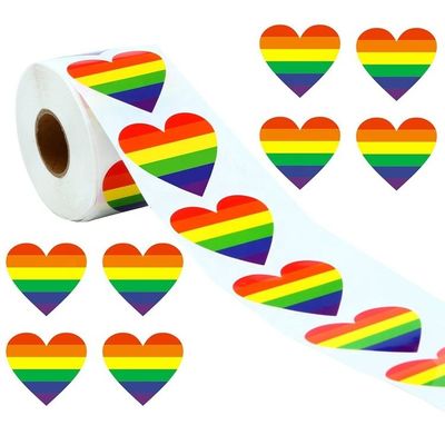 Geschenkhandwerk 1,5 Zoll 500 Stück pro Rolle gestreiftes Herz in Form von Liebe Gay Pride Regenbogen Herzensband Aufkleber