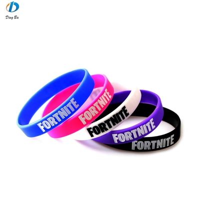 Kunststoffschmuck Hauptmaterial Custom Logo Gummi Armband für Ihr Unternehmen
