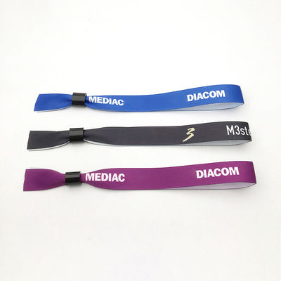 Custom Logo RFID Chip Satin Stoff Armbänder für Veranstaltung Festival Gedenkstätten
