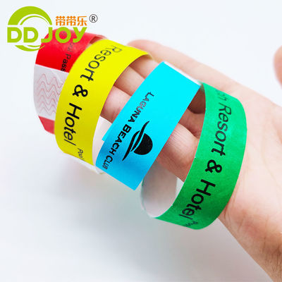 Einmaliges Armband zur Identifizierung bei Veranstaltungen/Festivals/Parks