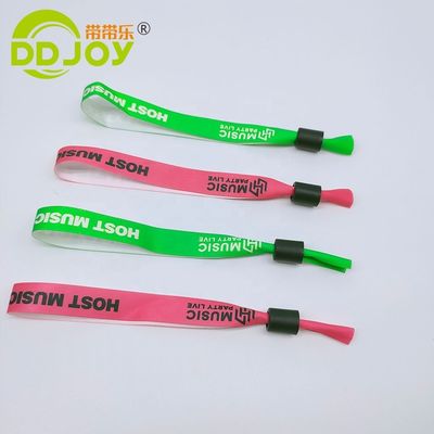 Geschlecht Bracelets aus gewebtem Band für Frauen in roter Farbe mit Kunststoffschiebeverriegelung