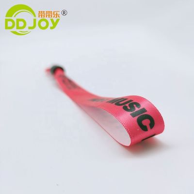 Geschlecht Bracelets aus gewebtem Band für Frauen in roter Farbe mit Kunststoffschiebeverriegelung