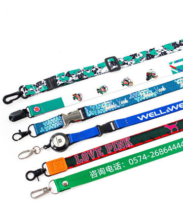Druckmethode Personalisieren Sie einzelne kundenspezifische Sublimation Lanyards für die Ausstellungsförderung