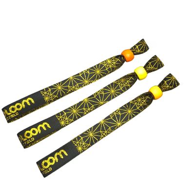 RFID-Armbänder mit Satingewebe und Logo-Textdruck