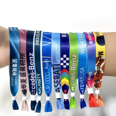 Kinder RFID CHIP CUSTOM Plastikknopf Armbänder für die Sicherheitskontrolle des Festivals
