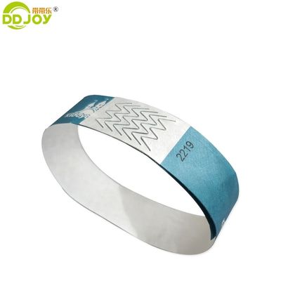 Druck auf Wunsch Zielendbenutzer Einstellbares Tyvek-Papier-Armband mit Seriennummer