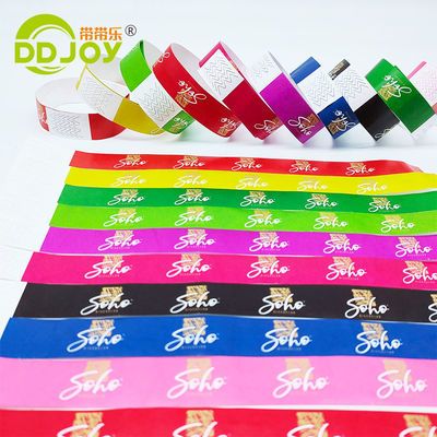Custom Event Armband Feiertagsveranstaltungen Einfarbdruck Vinyl Armbänder für die Party