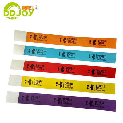 Großhandel Tyvek-Armband mit Lackierung und Etikettierung